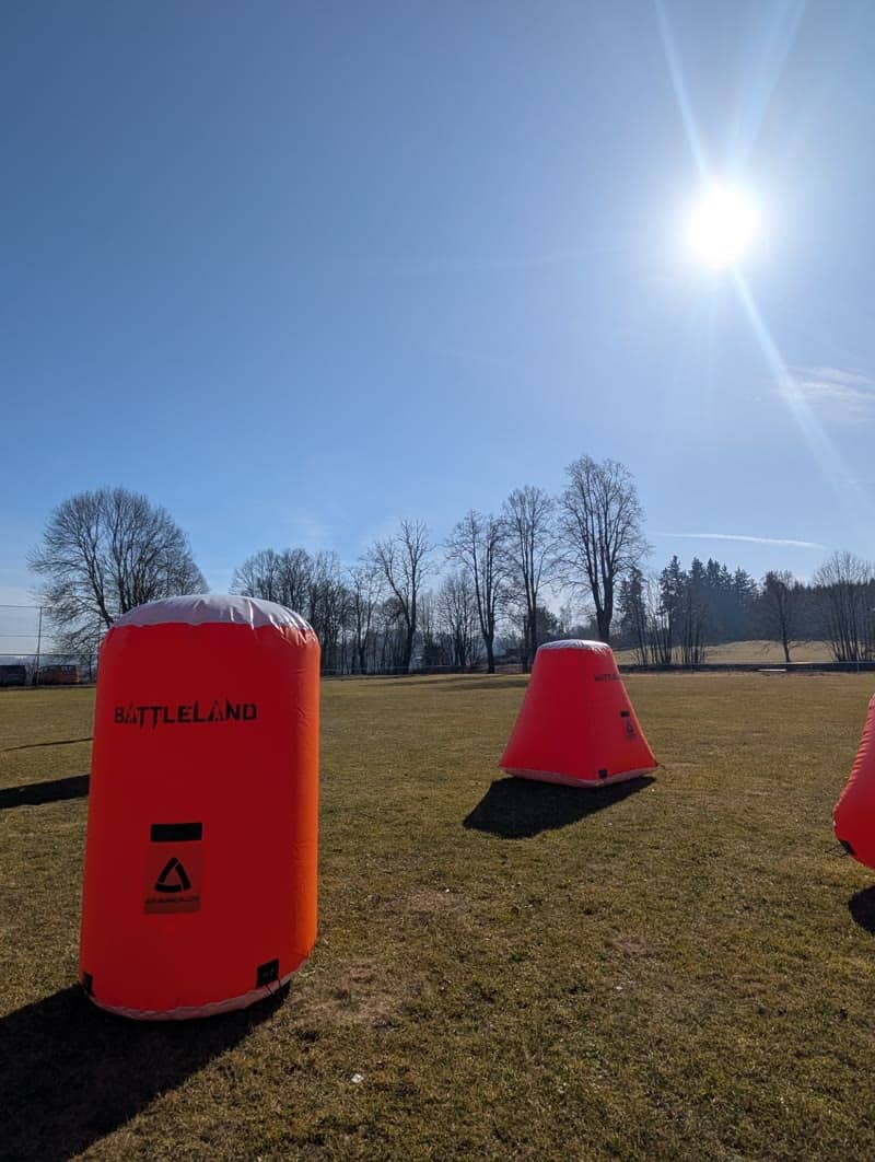 BattleLand nafukovací aréna na slunci